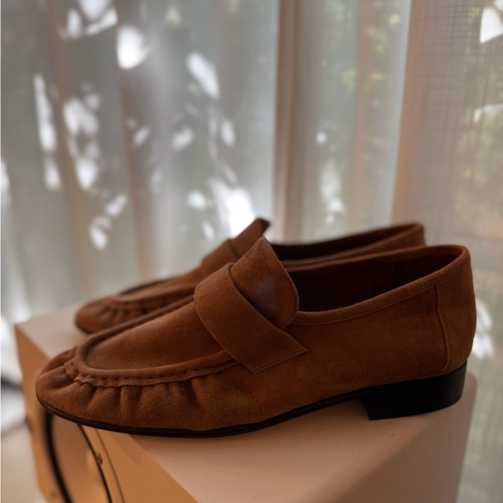 Brand New Never Worn Tony Bianco Tan Suede Loafers
